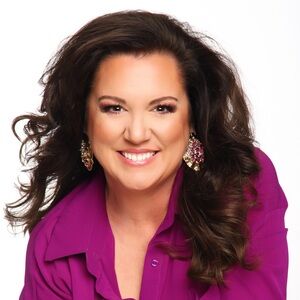 Meet your Posher, Julie